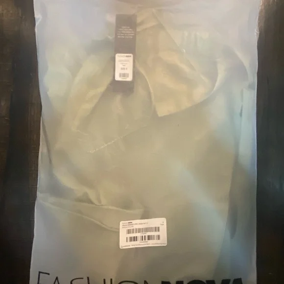 Fashion Nova Cargo Jogger Pant 32” Inseam - Sage - Picture 4 of 6